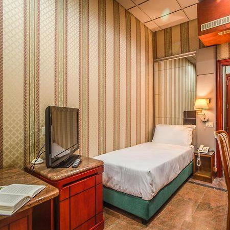 Castro Pretorio Easy Rooms Рим Экстерьер фото